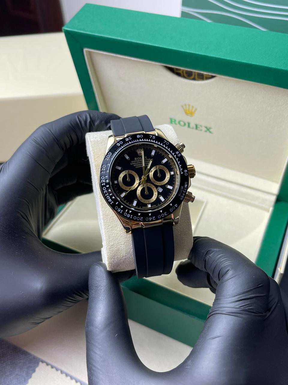 Rolex Daytona Strap Black Bezel Golden Dial
