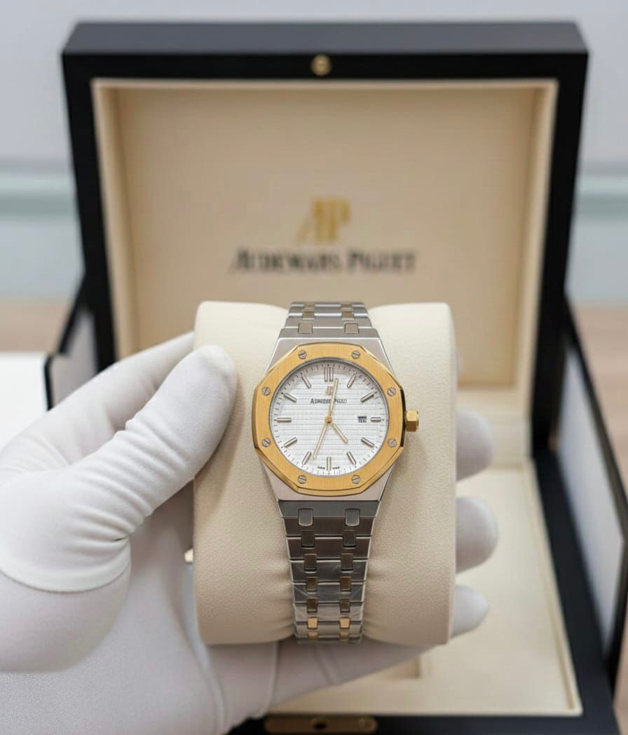 Audemars Piguet – Royal Oak (Two-tone / Steel & Yellow Gold, Selfwinding)