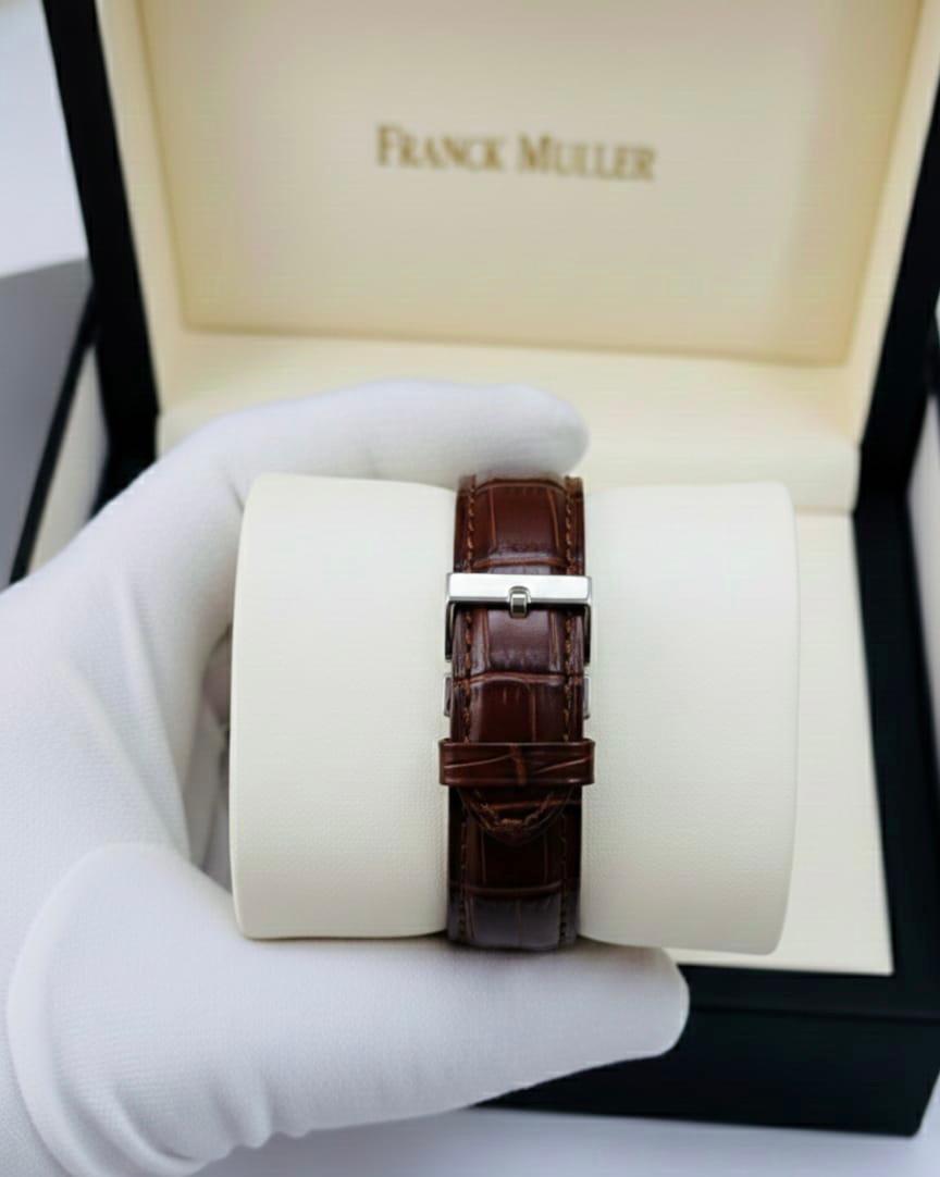 Franck Muller – Cintrée Curvex Chronograph Moonphase (Yellow Gold, White Dial)